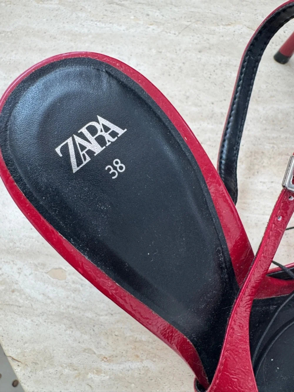 Zara Red Patent Pointed Slingback Heels with Bows - Picture 3 of 5